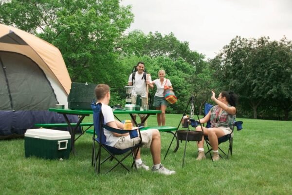 Camping czy ośrodek wypoczynkowy – co wybrać na urlop w regionie?